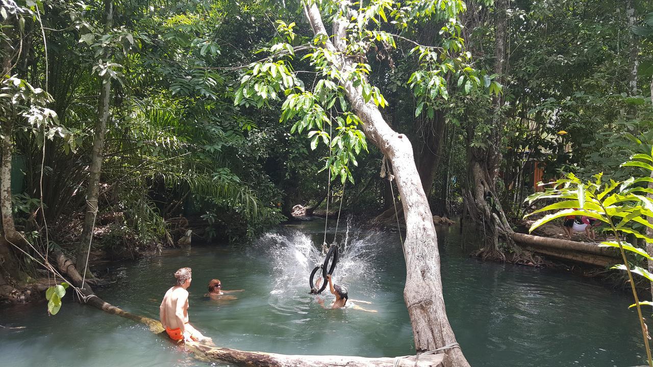 Hug Rimtharn Otel Ban Khao Klom Dış mekan fotoğraf