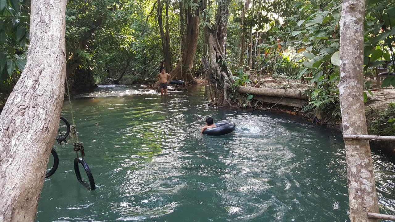 Hug Rimtharn Otel Ban Khao Klom Dış mekan fotoğraf