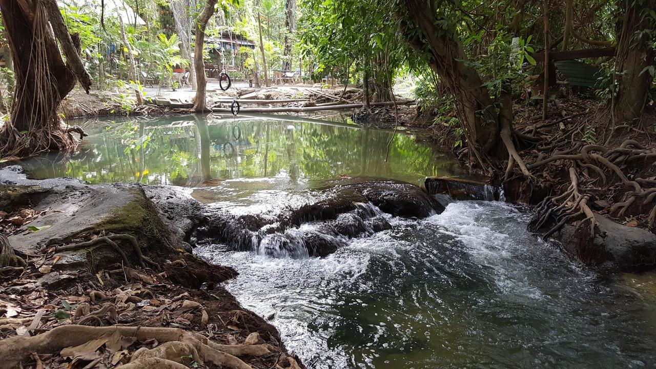 Hug Rimtharn Otel Ban Khao Klom Dış mekan fotoğraf