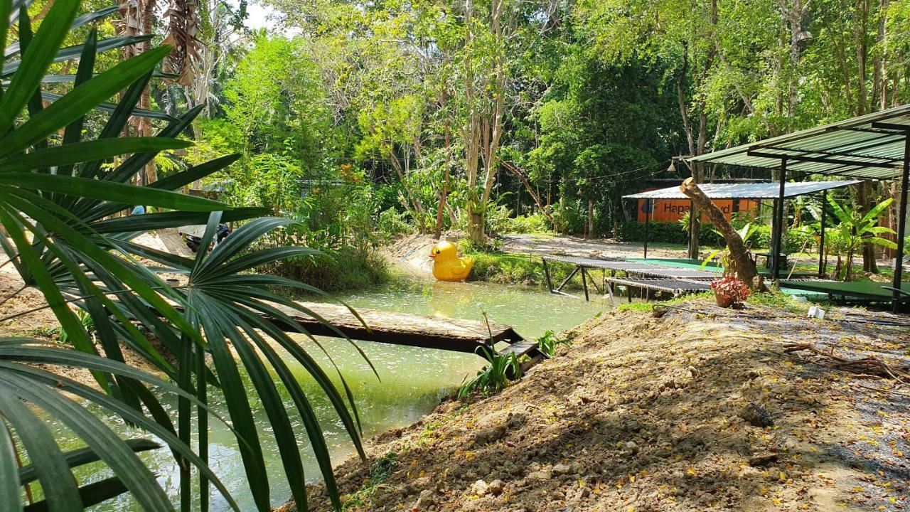 Hug Rimtharn Otel Ban Khao Klom Dış mekan fotoğraf
