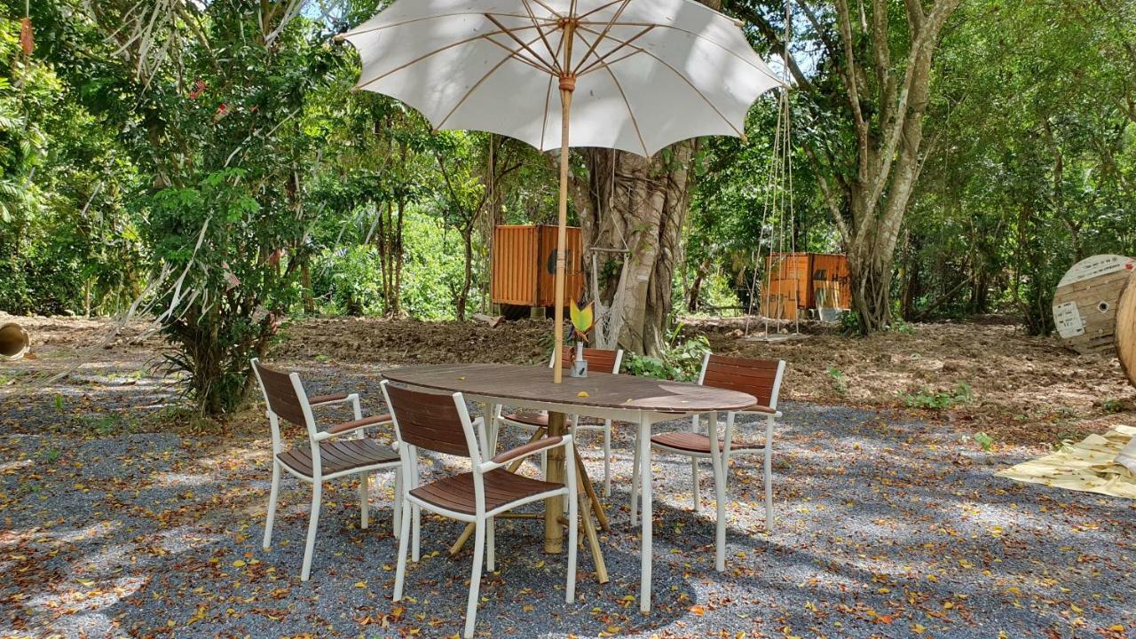 Hug Rimtharn Otel Ban Khao Klom Dış mekan fotoğraf